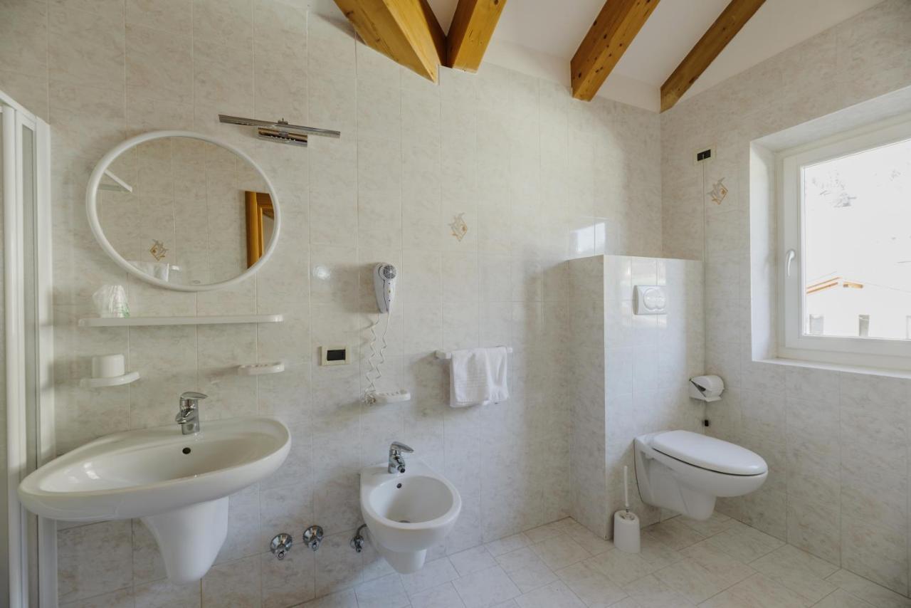 Hotel Rosa Wellness & Spa Vigo di Fassa Luaran gambar