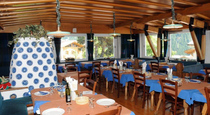 Hotel Rosa Wellness & Spa Vigo di Fassa Luaran gambar